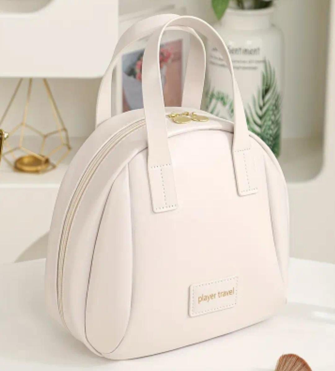 Elegant PU Leather Toiletry Bag – Perfect for Daily Glam

