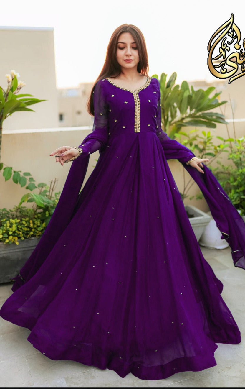 Elegant Pearl Embellished Maxi – Chiffon 3Pc Suit


