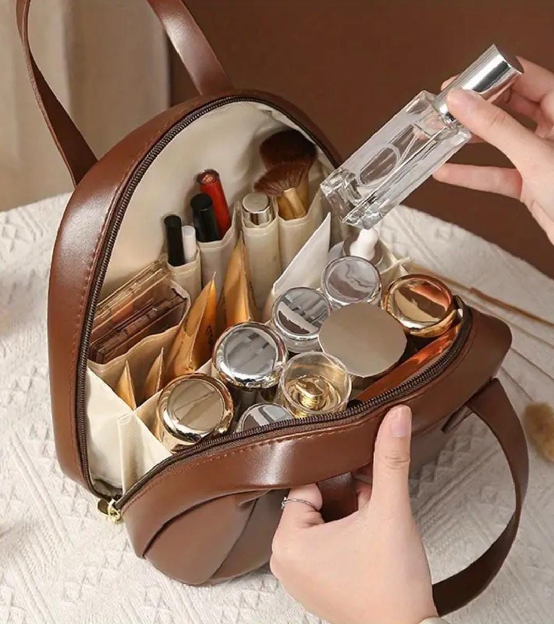 Imported PU Leather Travel Makeup Bag – Large Capacity Cosmetic Storage with Zipper