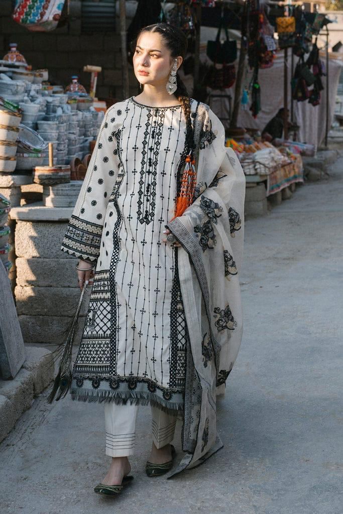 QALAMQAR  luxery lawn collection